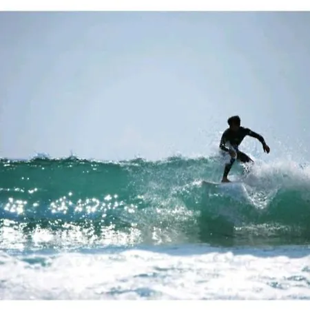 Capitan Beach House Hostel Costa de Caparica