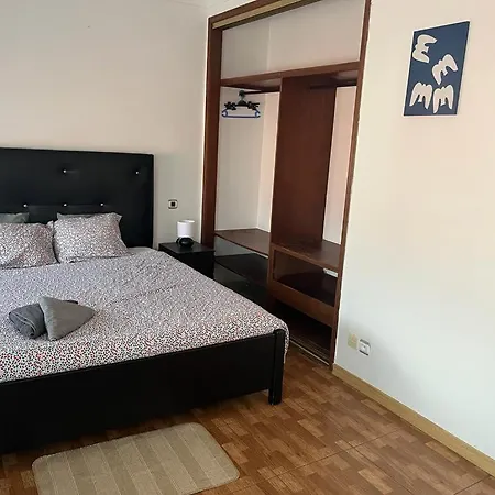 Hostel Capitan Beach House Costa de Caparica